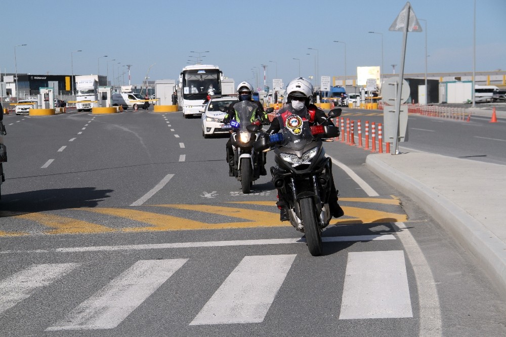 Avrupa’dan gelen Türkler otobüslerle yurtlara götürülüyor