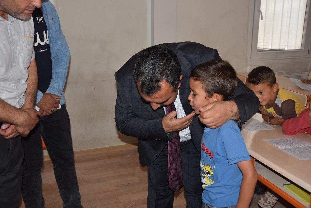 Çadırkente karne heyecanı