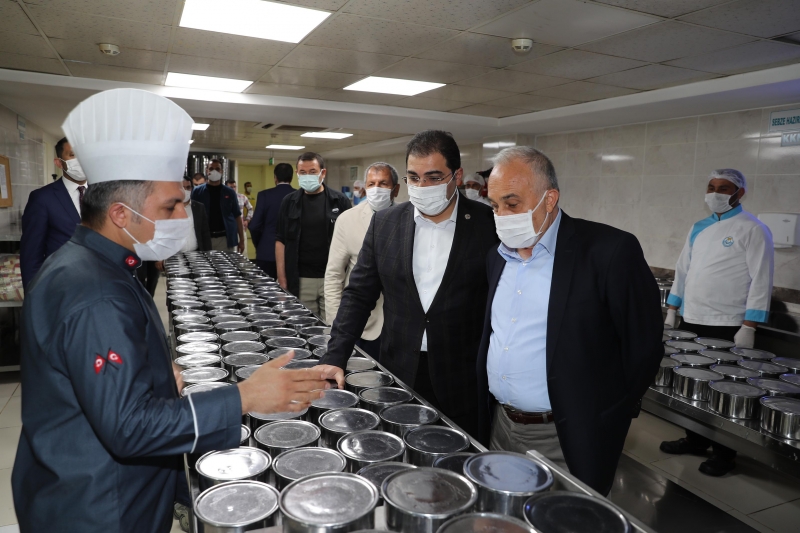 Fakıbaba, Haliliye Belediyesi Sosyal Yardım Kompleksini gezdi