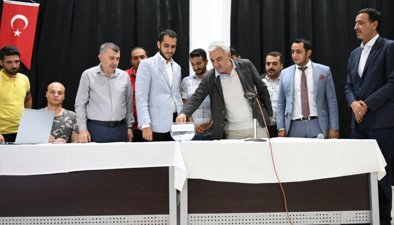 FUTBOL TURNUVASINDA FİKSTÜR ÇEKİMİ YAPILDI