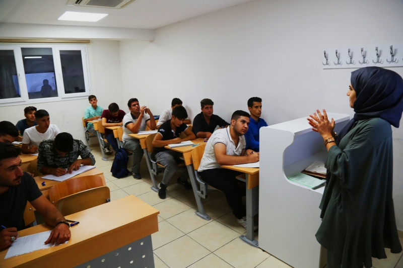 Gençler üniversiteye Haliliye Belediyesi ile Hazırlanıyor