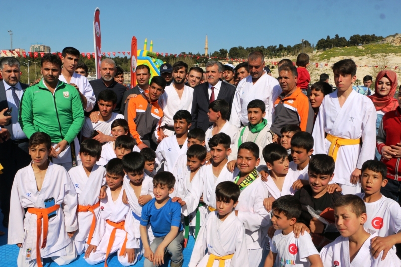 Gençlik Şöleni Renkli Gösterile Sahne Oldu