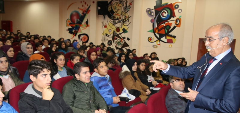 Genel Sekreter Açar Gençlere Seslendi
