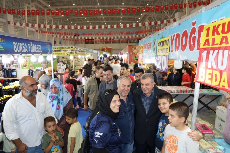 GIDA VE YÖRESEL ÜRÜNLER FUARINA VATANDAŞLARDAN YOĞUN İLGİ