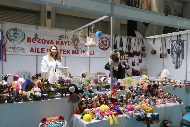 GİRİŞİMCİ VE ÜRETEN KADINLAR BULUŞMASI FUARI KAPILARINI AÇTI