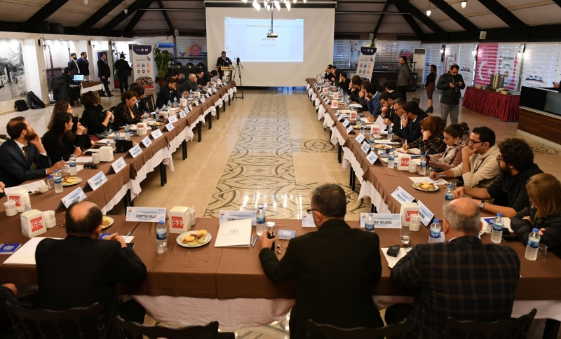 'GÖÇ YÖNETİMİ ZİRVESİ' DÜZENLENDİ