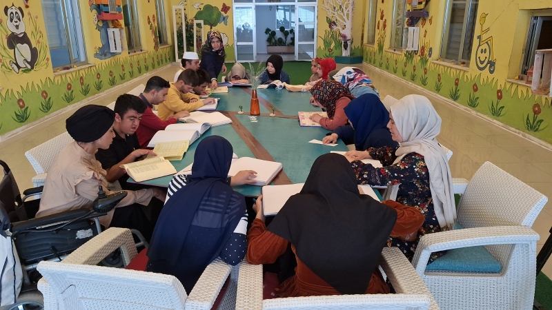 GÖNÜL GÖZÜYLE KURAN-I KERİM ÖĞRENİYORLAR