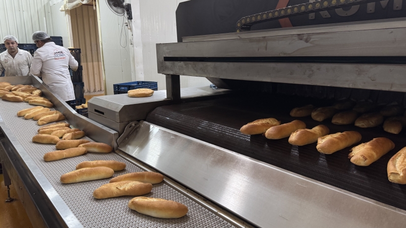 Günde 60 bin ekmek vatandaşlara ulaştırılıyor
