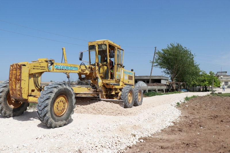 HALİLİYE BELEDİYESİ İLE KIRSAL MAHALLELERDE ÜSTYAPI İYİLEŞTİRİLİYOR