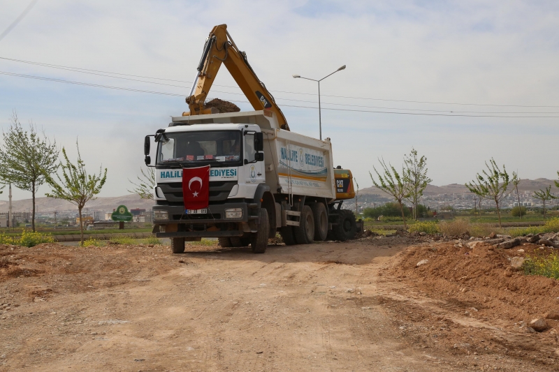 Haliliye Belediyesi, İlçenin Yol Agını Genişletiyor