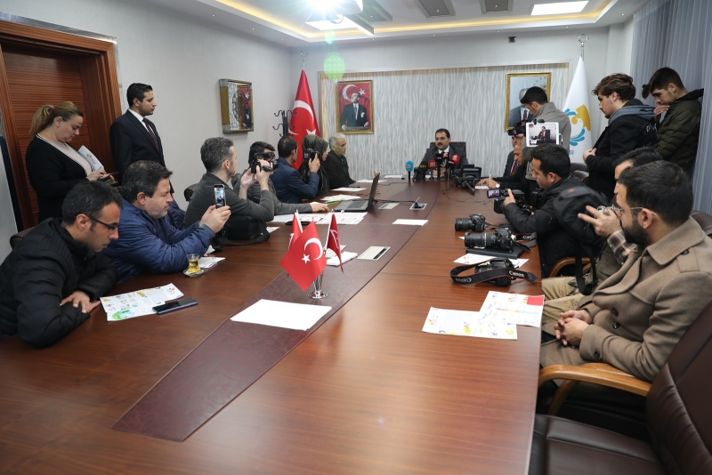 HALİLİYE BELEDİYESİ TEMİZLİKTE ATAĞA KALKTI