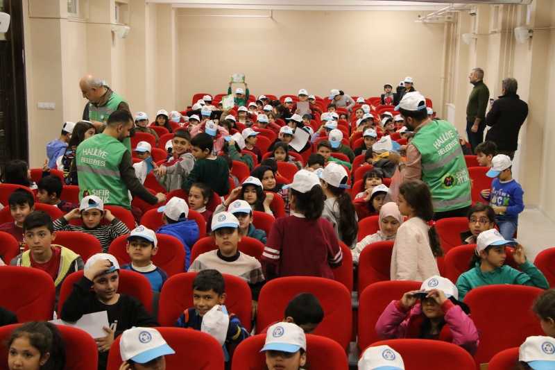 HALİLİYE BELEDİYESİ İLE ÖĞRENCİLER “ÇEVRE MÜFETTİŞİ” OLUYOR