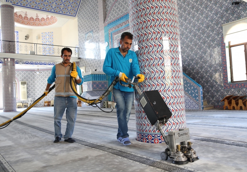 Haliliye Belediyesi, İbadethaneleri Bayrama Hazırlıyor