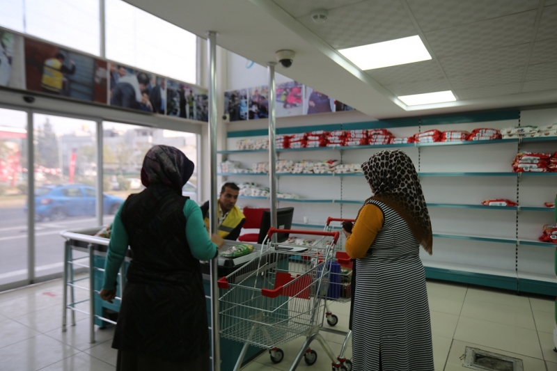 HALİLİYE BELEDİYESİ “SOSYAL MARKET” İLE AİLELERİN YANINDA