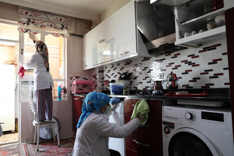 HALİLİYE BELEDİYESİ İLE YÜZLER GÜLÜYOR