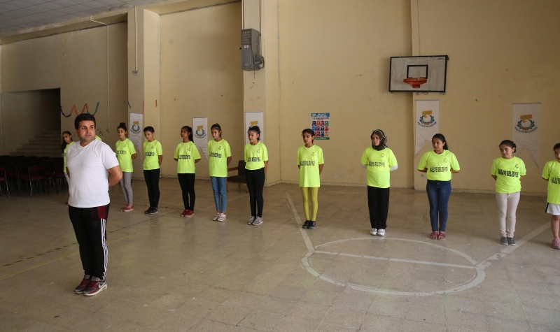 Haliliye Belediyesi Yaz Spor Okulları Gençlere Sporu Aşılıyor