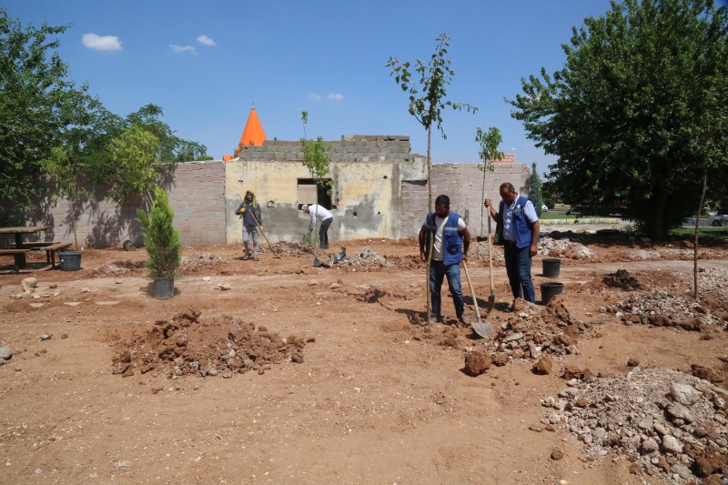 Haliliye Belediyesin'den Karşıyaka Mahallesinde Yeni Park Çalışması