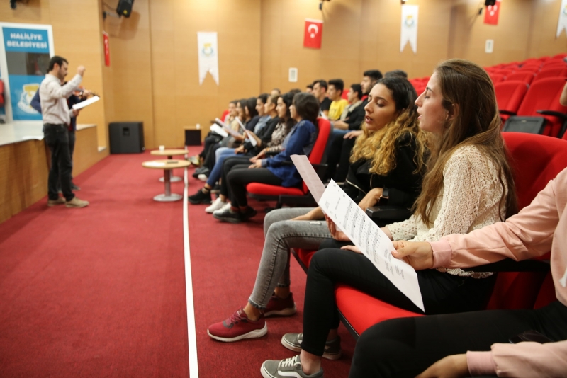 HALİLİYE BELEDİYESİNDEN TÜRK HALK MÜZİĞİ KOROSU