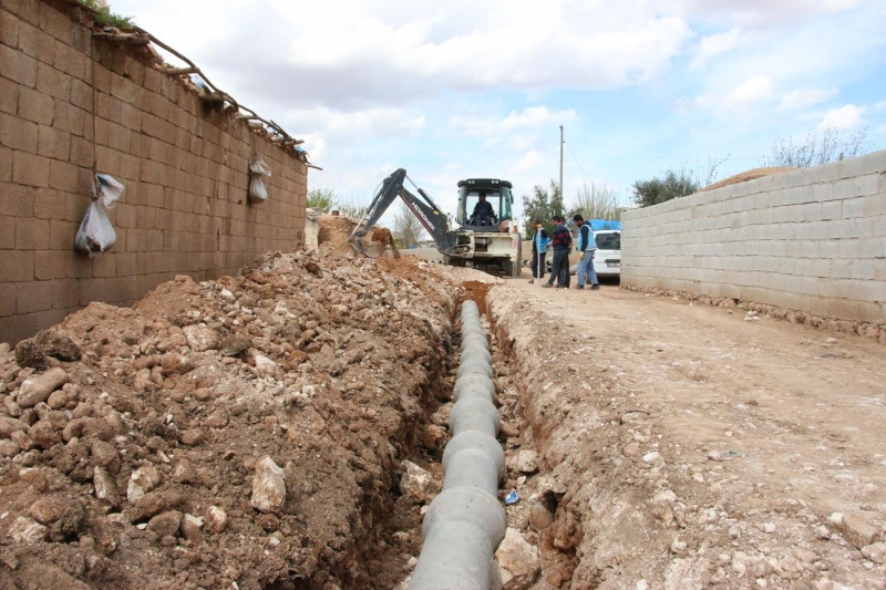 HALİLİYE BELEDİYESİNDEN DERİNKUYU MAHALLESİNDE DRENAJ ÇALIŞMASI