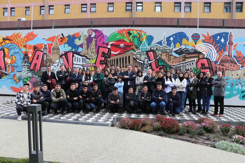 HALİLİYE BELEDİYESİNDEN GENÇLERE BİLİM GEZİSİ