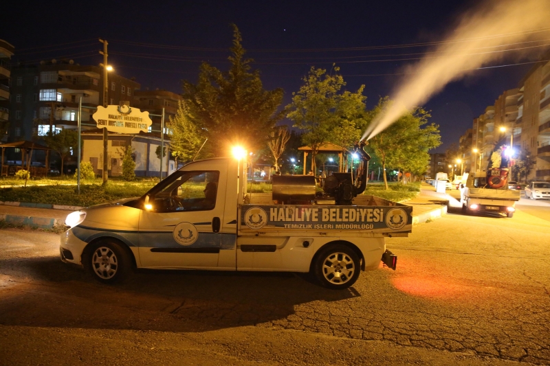 Haliliye Belediyesin'den İlaçlamada Gece Mesaisi