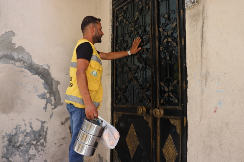 HALİLİYE BELEDİYESİNDEN 4 BİN 198 VATANDAŞA SICAK YEMEK HİZMETİ