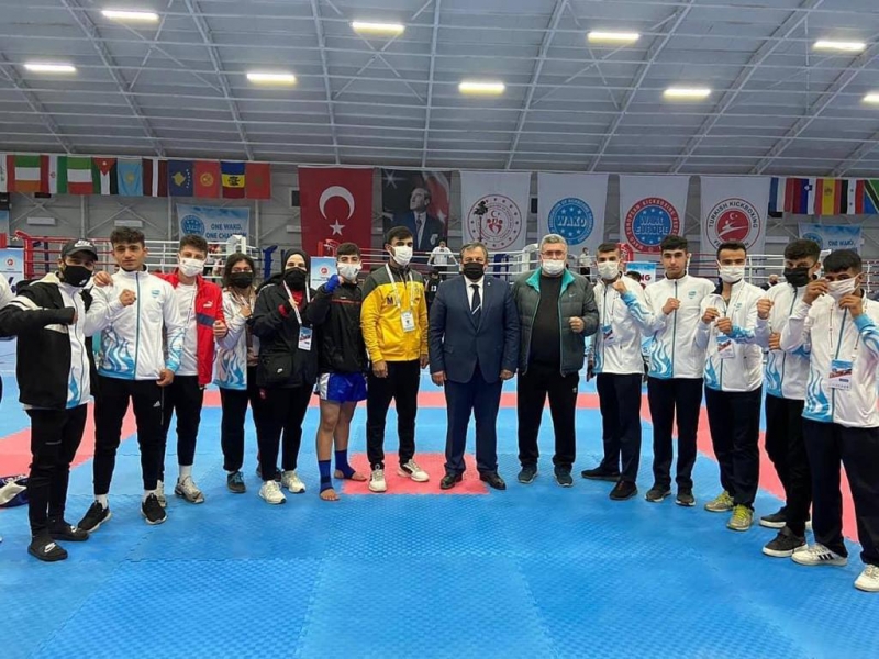 HALİLİYE BELEDİYESPOR KİCK BOKS TAKIMI, ŞAMPİYONAYA DAMGASINI VURDU
