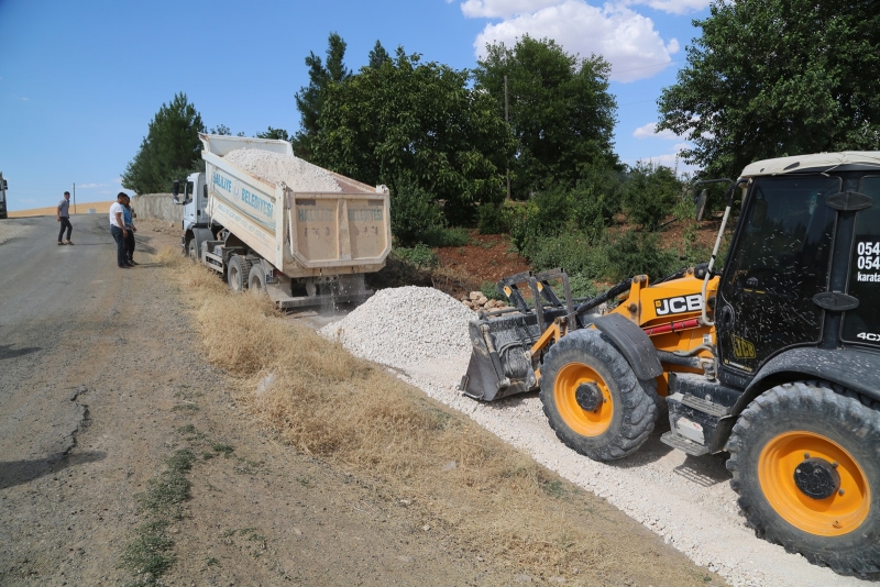 HALİLİYE, İLÇE GENELİNDE YOL YAPIM ATAĞINI SÜRDÜRÜYOR