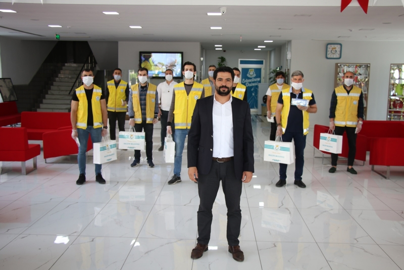 HALİLİYE ÜRETİYOR, HANE HANE DAĞITIYOR