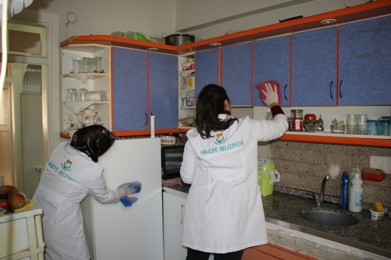 HALİLİYE’DE 576 AİLEYE EVDE BAKIM HİZMETİ