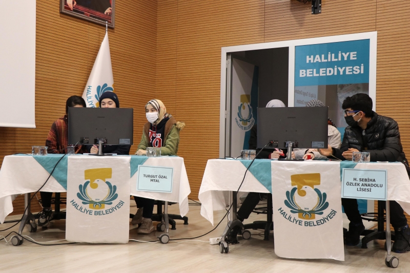 HALİLİYE’DE LİSELER BİRİNCİ OLMAK İÇİN YARIŞIYOR