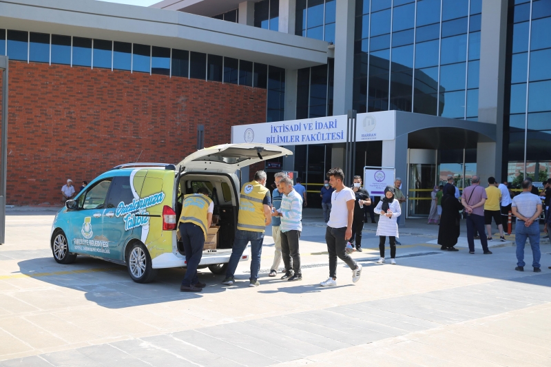 HALİLİYE’DE ÖĞRENCİLER, YKS GÜNÜNDE DE UNUTULMADI