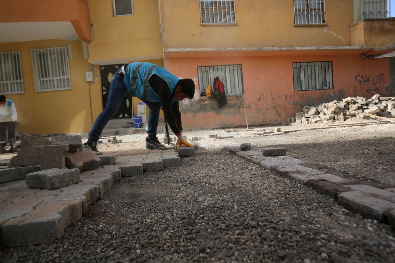 HALİLİYE’DE ÜST YAPI ATAĞI SON SÜRAT DEVAM EDİYOR