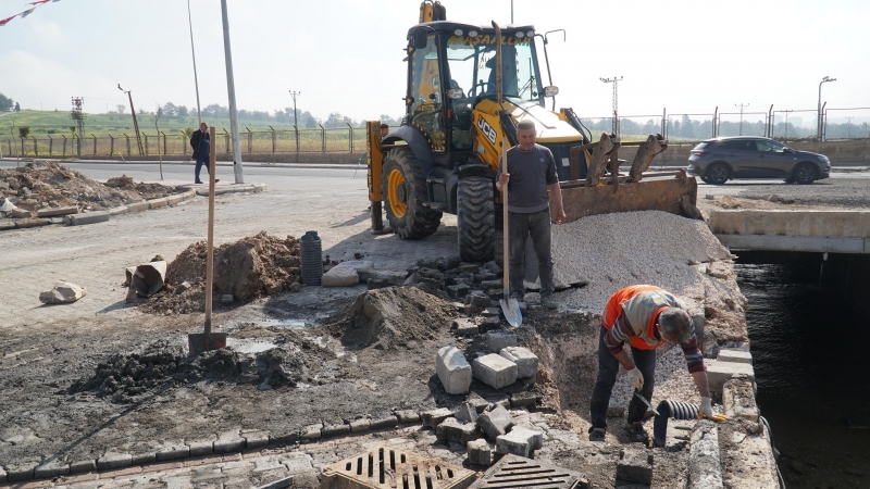 HALİLİYE’DE ÜSTYAPI ÇALIŞMALARI SÜRÜYOR
