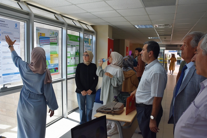 Harran Mühendislik Fakültesi Öğrencileri Ürettikleri Projeleri Sergilediler