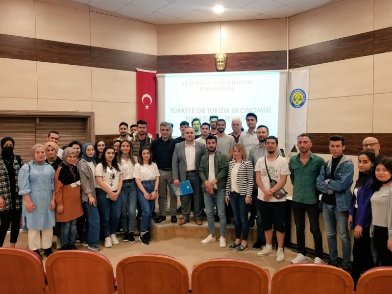 Harran TOY, Turizm Haftasında Ülke ve Şanlıurfa Turizmini Ele Aldı