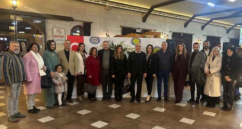 Harran Üniversitesi Paylaşan Eller Grubu’ndan Öğrenciler Yararına Sıra Gecesi