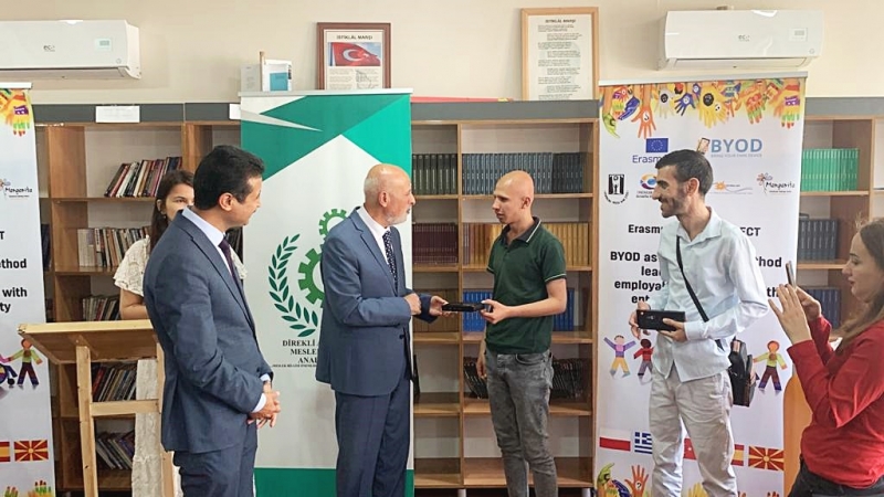 Harran Üniversitesi Eğitim Fakültesi’nden Özel Eğitim Öğrencilerine Destek