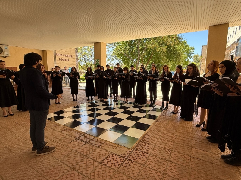 Harran Üniversitesi’nde Çoksesli Konser Yoğun İlgi Gördü