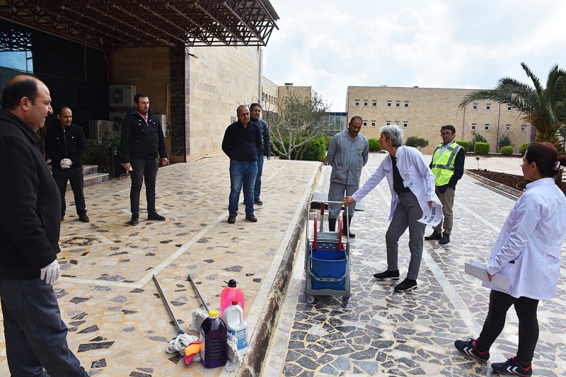 Harran Üniversitesi’nde Temizlik Personellerine Hijyen Eğitimi Verildi