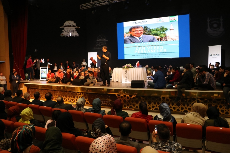 HAYATİ İNANÇ ŞANLIURFALILARLA BULUŞTU