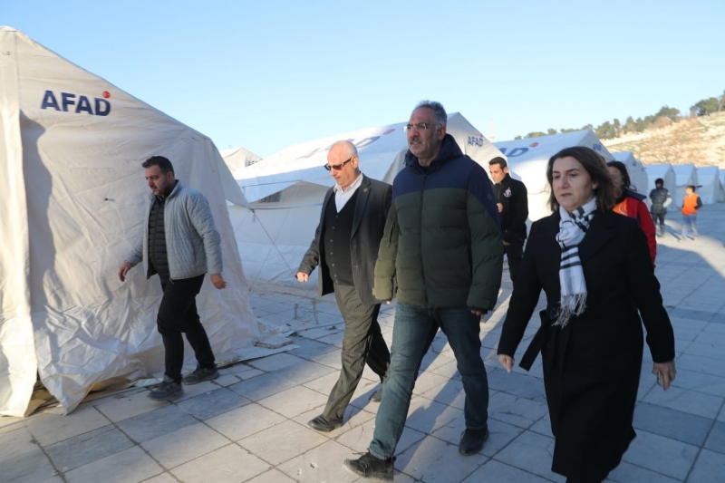 Hem Şanlıurfa’da Hem Komşu İllerde Çalışıyorlar