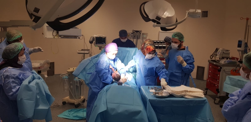 Hilvan Devlet Hastanesi ameliyathane hizmeti vermeye başladı.