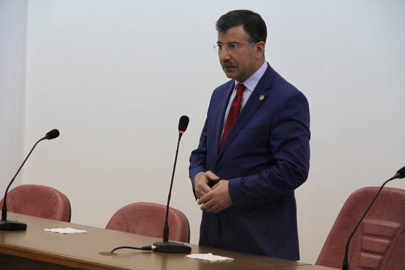 HRÜ Sosyal Bilimler MYO’da ‘Eğitimde İmkanlar ve Yenilikler’ Söyleşisi