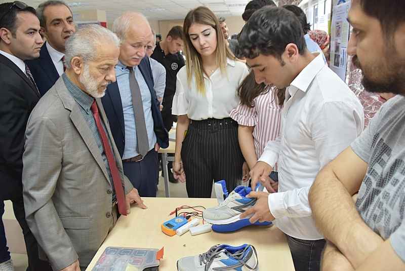 HRÜ’de Geleceğin Mühendisleri Projelerini Yarıştırdı