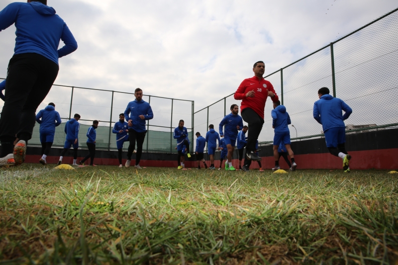 İHSAN KARABULUT İLK ANTRENMANINA ÇIKTI
