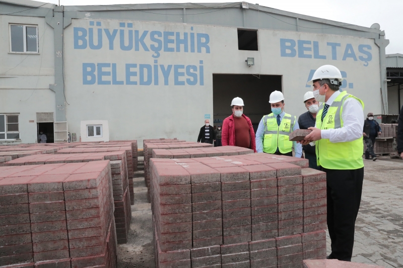 İHTİYAÇLAR KENDİ ÜRETİMİYLE KARŞILANIYOR