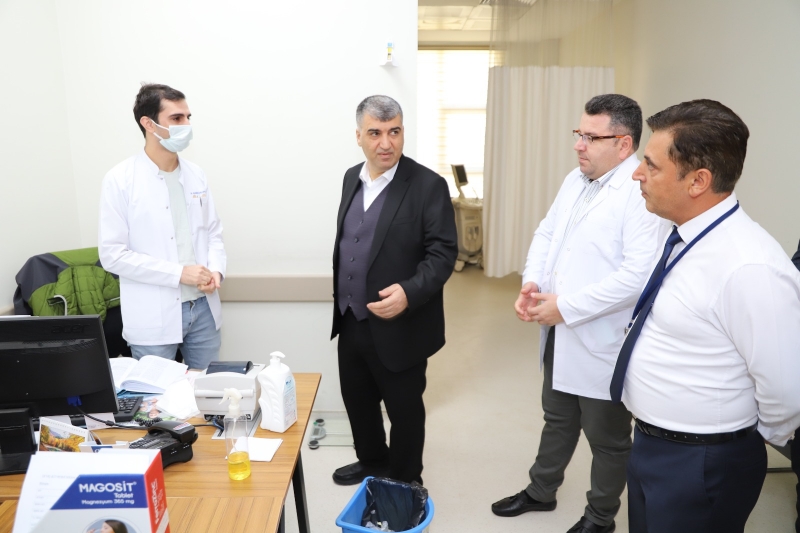 İl Sağlık Müdürü Mehmet Gülüm Bozova’daki Sağlık Tesislerini Ziyaret Etti