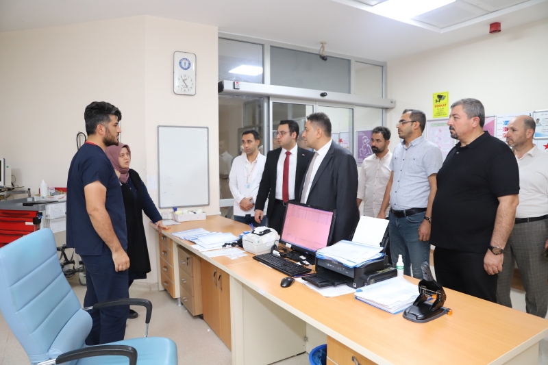 İl Sağlık Müdürü Mesai Sonrası Hastaneleri İnceledi.