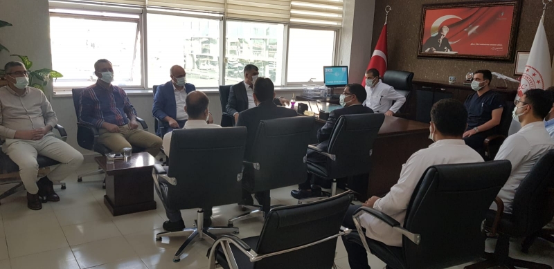 İl Sağlık Müdürü Prof. Dr. Mehmet GÜLÜM, Akçakale Devlet Hastanesinde incelemelerde bulundu.